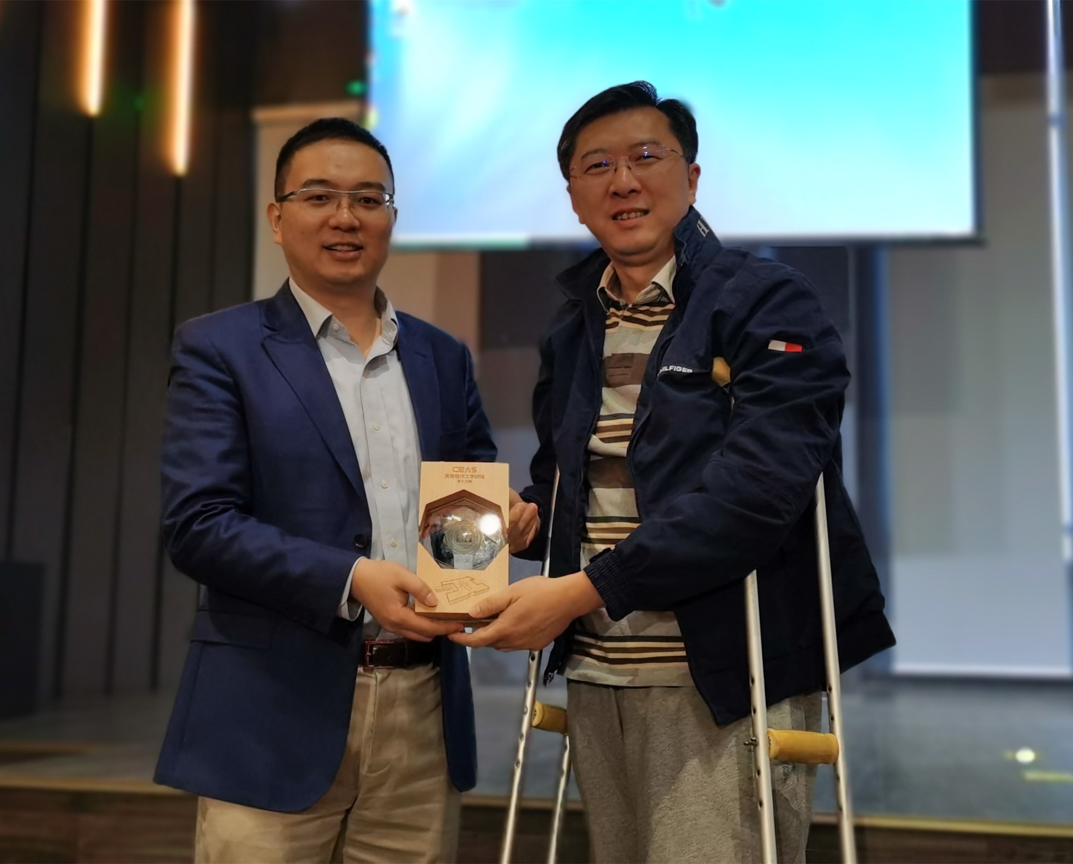 “天地现代工学讲坛”讲座回顾|顾臻：“随生理信号响应的智能递药系统”